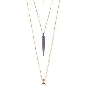 Chloe & Isabel arrow necklace